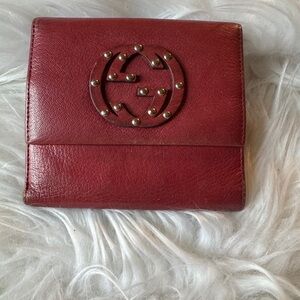Gucci compact wallet